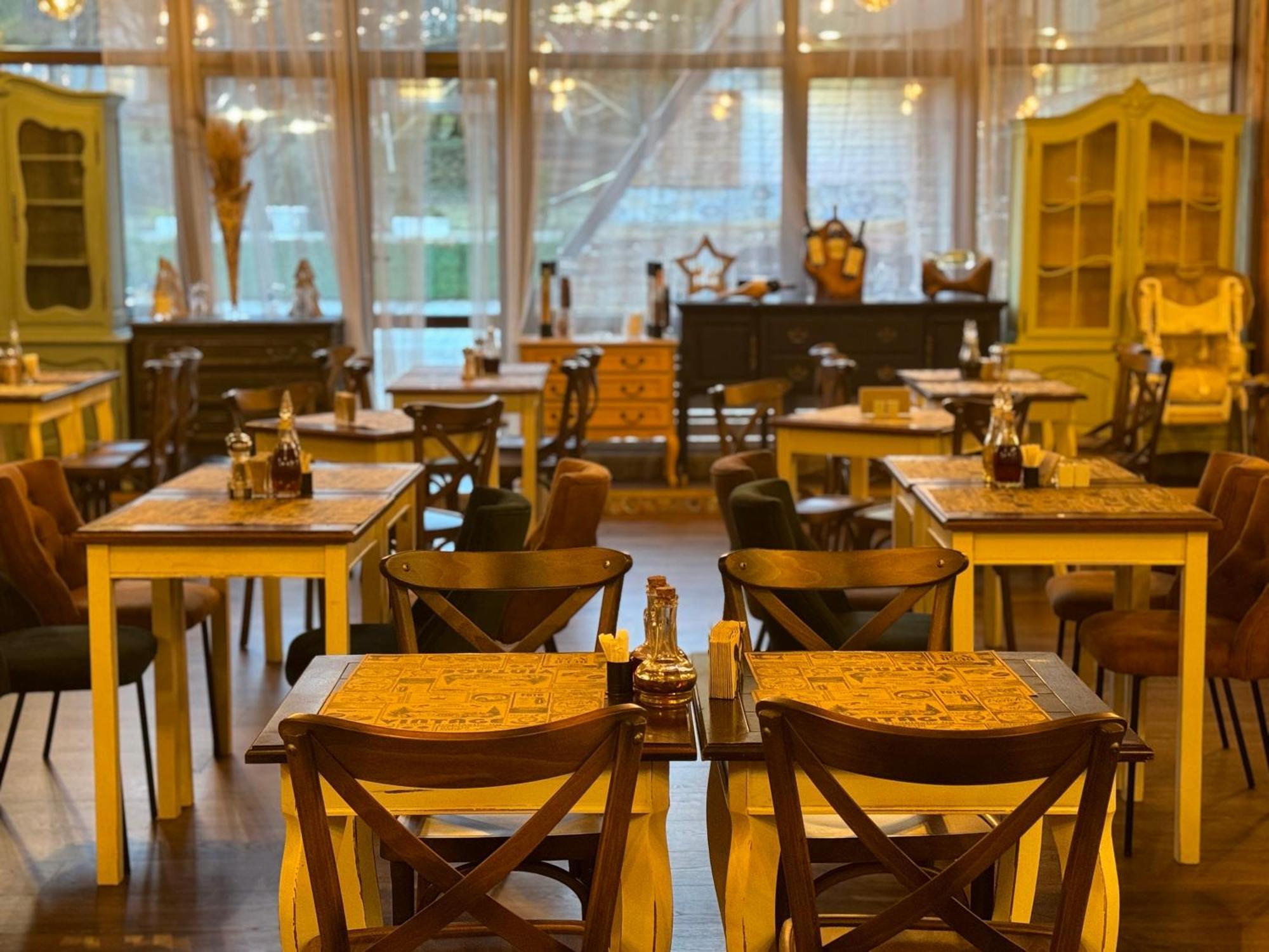 Mоura Boutique & Spa Hotel בורובץ מראה חיצוני תמונה
