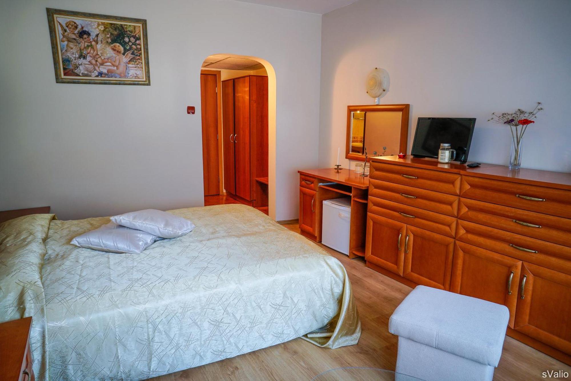 Mоura Boutique & Spa Hotel בורובץ מראה חיצוני תמונה