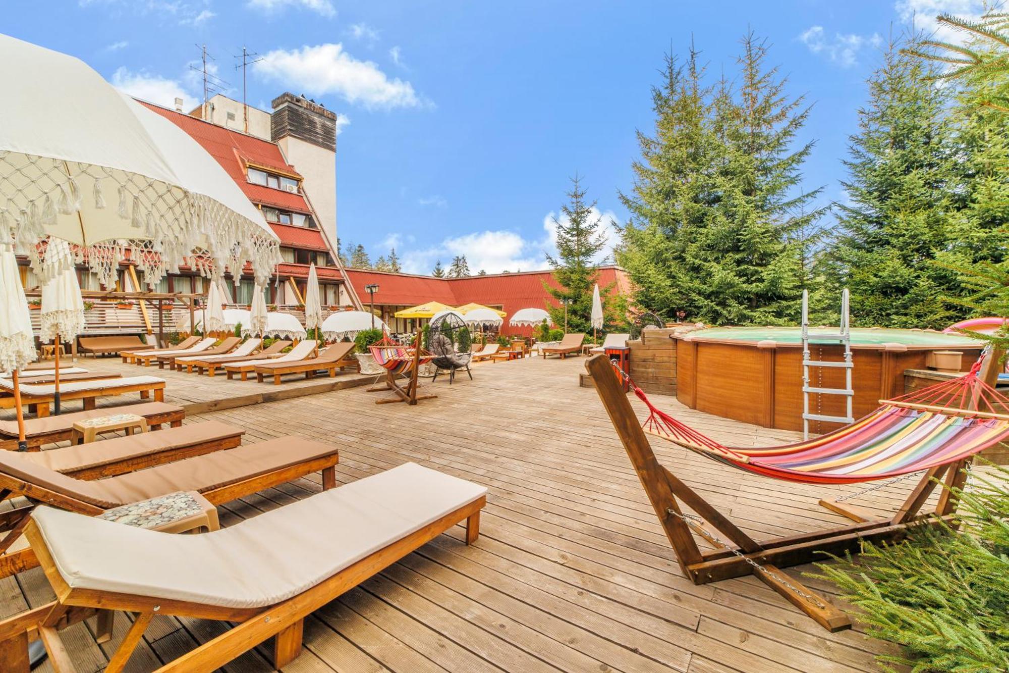 Mоura Boutique & Spa Hotel בורובץ מראה חיצוני תמונה