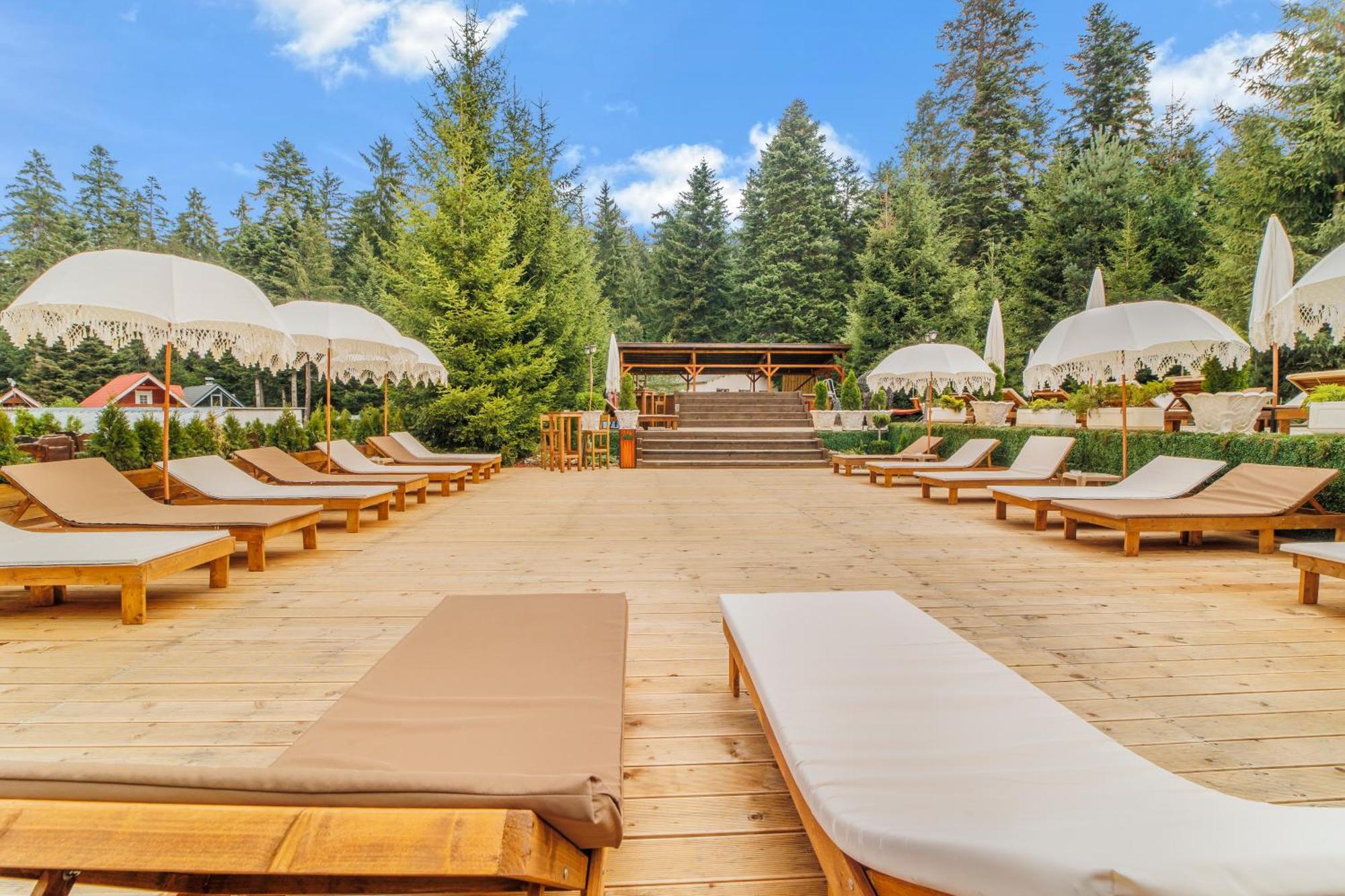 Mоura Boutique & Spa Hotel בורובץ מראה חיצוני תמונה